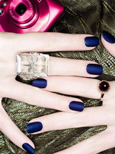 matte-nails-blue