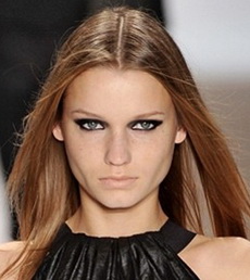 makeup-trends-black-eye-shadow_articleimage