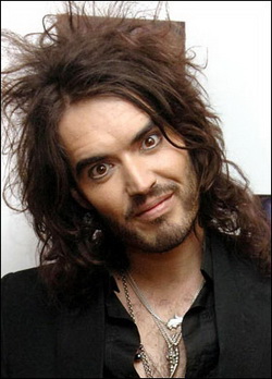 našminkani Russell Brand