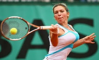 simona-halep-smokeshow