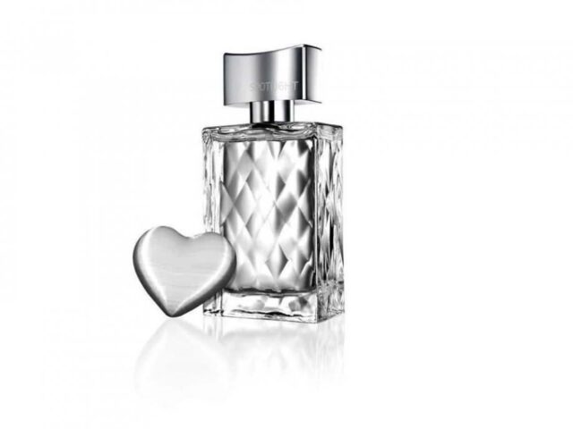 Novi parfem iz Avona – Spotlight