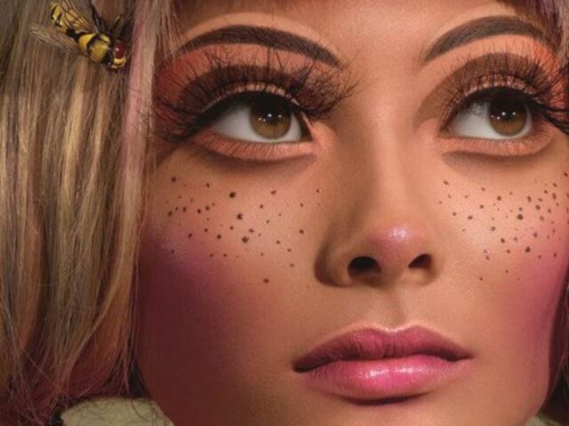 Nekonvencionalna šminka i manikir za proleće/leto 2011.