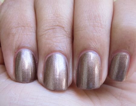 metallics-nail-polish