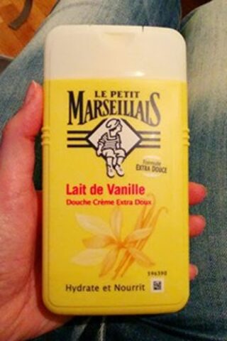 Le Petit Marseillais hidratantna krema za tuširanje sa mlekom od vanile