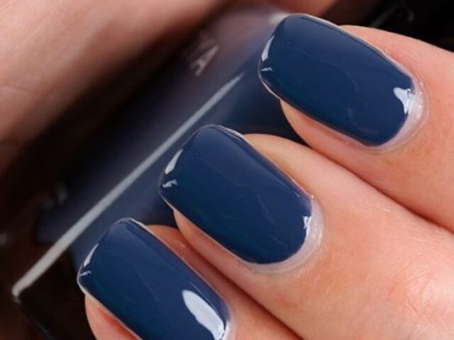 Dorada nadogradnje noktiju