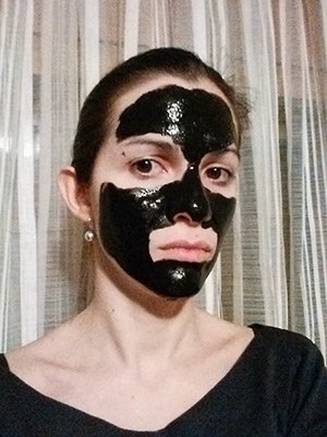 crna maska za lice - black mask
