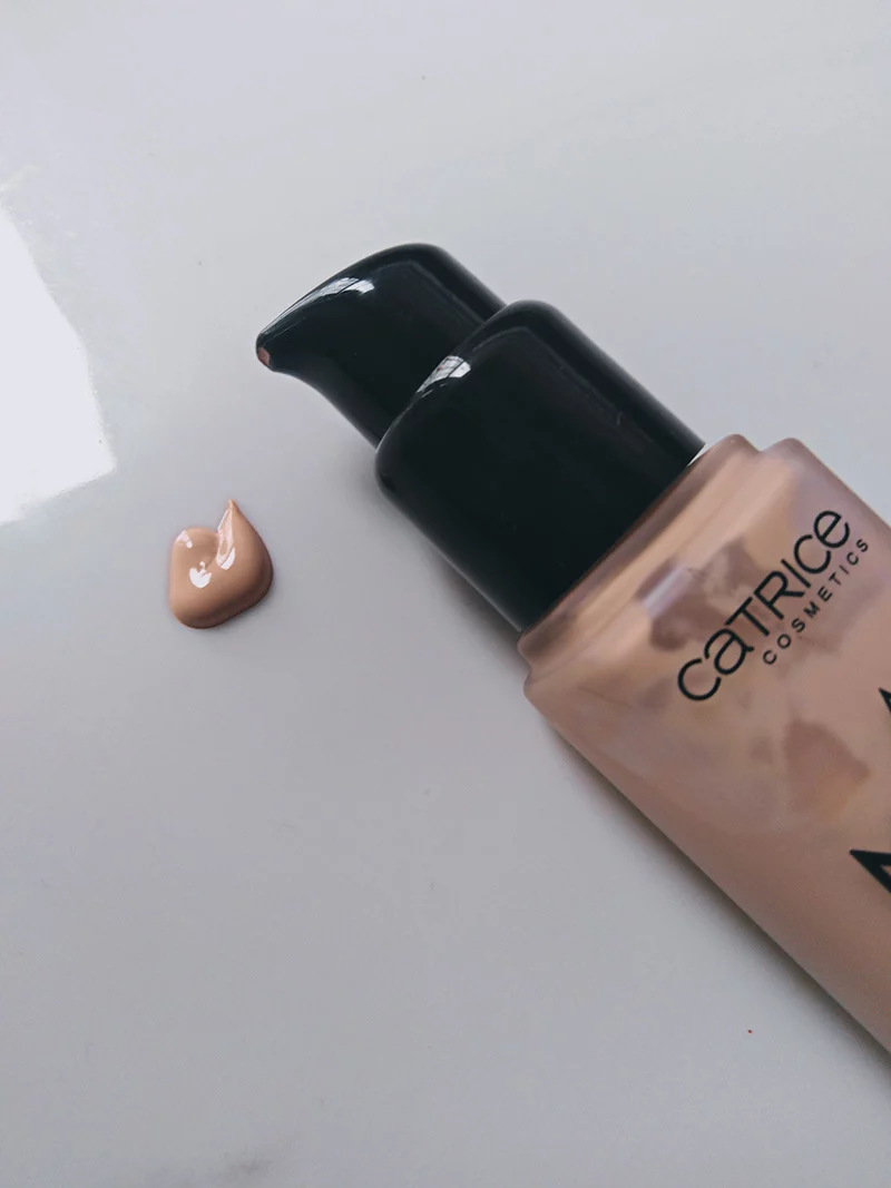 Catrice all mat shine control puder