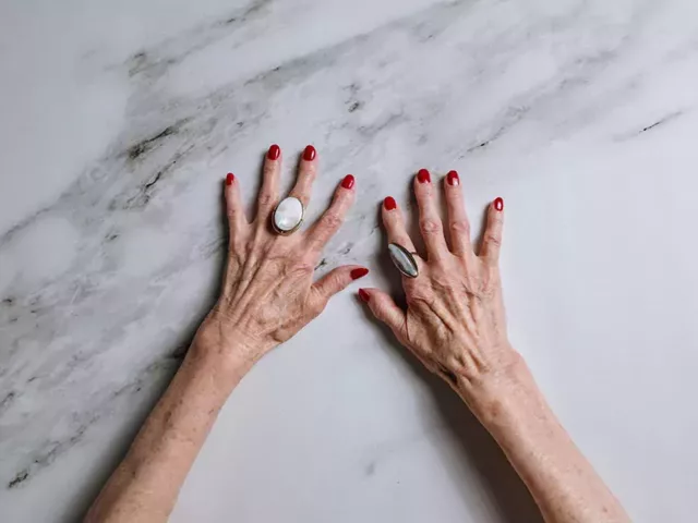 Zašto prevremeno starimo, faktori koji utiču na našu kožu