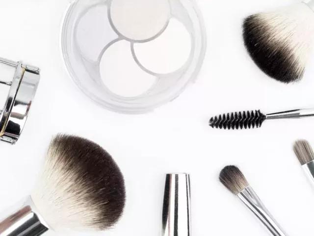 Makeup favoriti iz drogerija u 2023