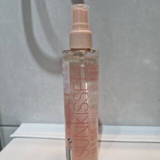 Sunkissed facial tanning mist – sprej za samopotamnjivanje lica, vrata i dekoltea